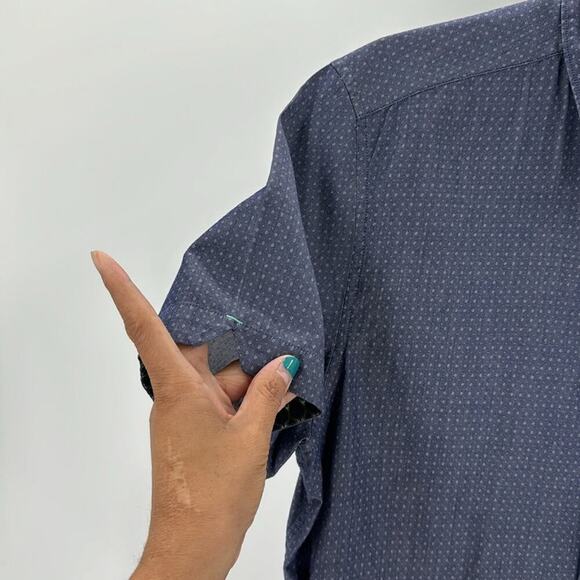 Ted Baker London doted chambray like short sleeve button down semi casual size L - Picture 7 of 11